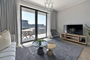 Bella - Stylish 1-Bed Apt in trendy De Waterkant with Balcony